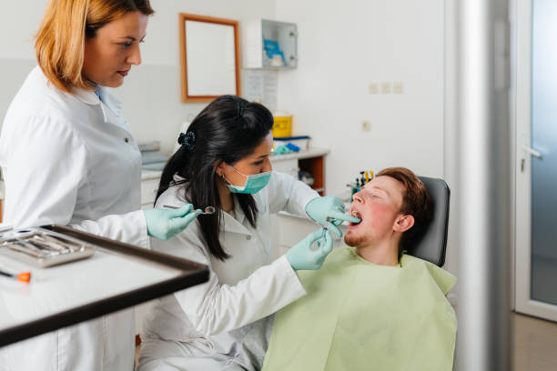 Best Weekend Emergency Dental Services in Richwood, WV